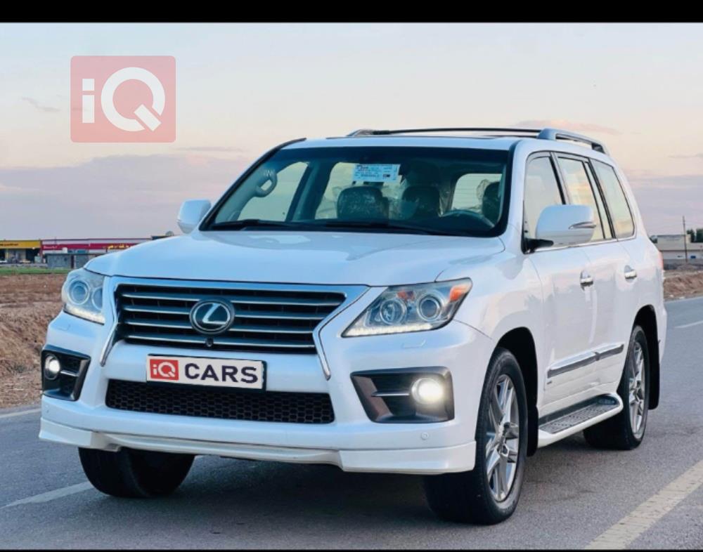 Lexus LX